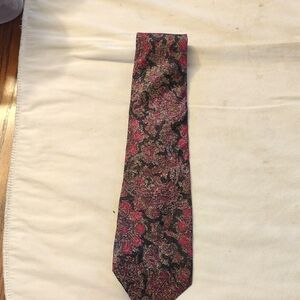 Oleg Cassini Paisley Tie in Burgundy, Black and Gold